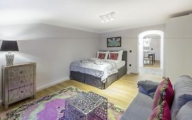 Apt. Stone-Lodge